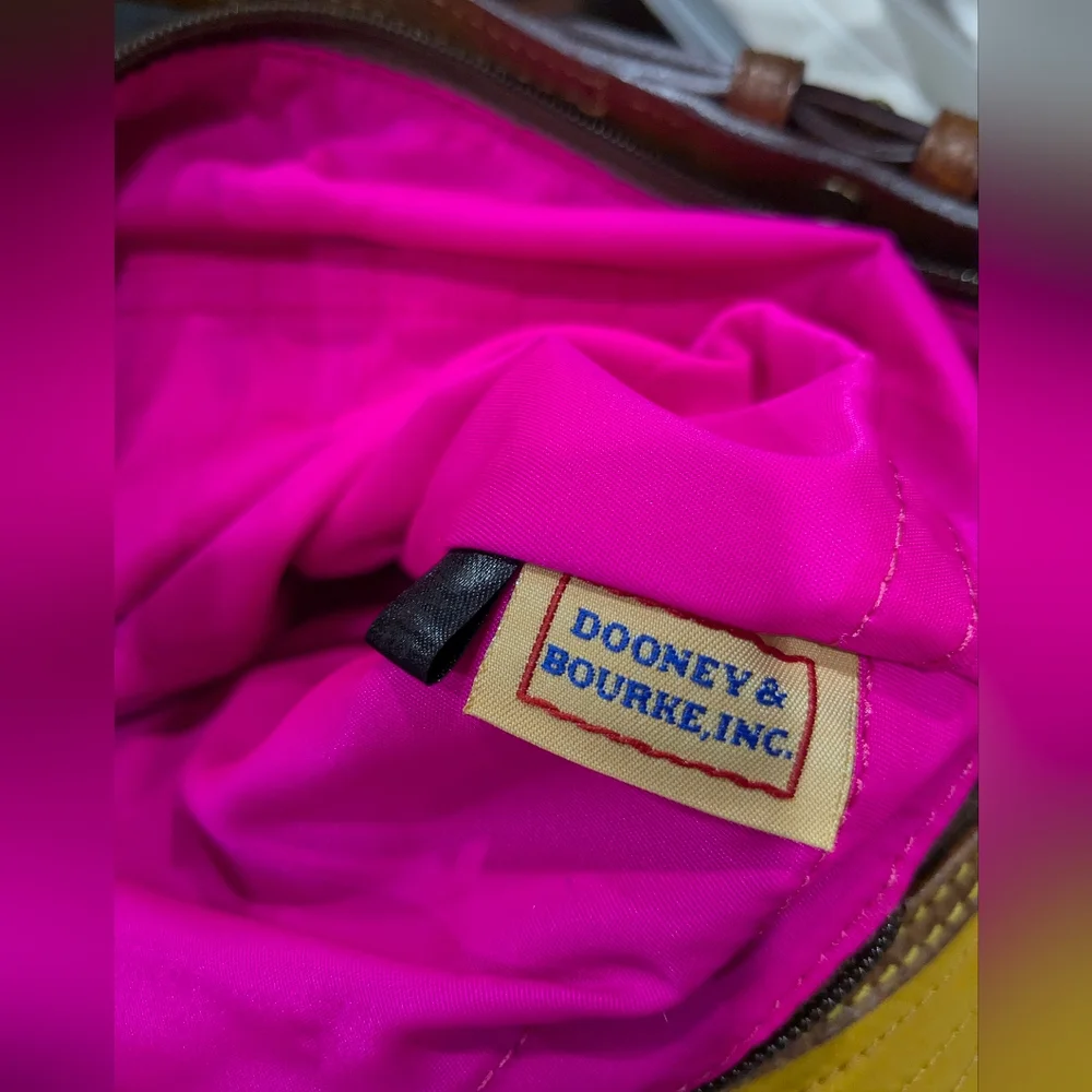 Dooney & Bourke bag - Picture 4 of 10